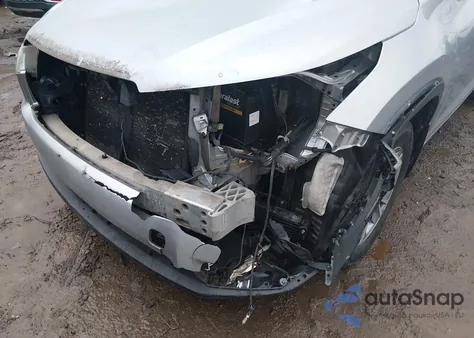 2016 Toyota Highlander Le Plus V6 z USA, uszkodzony, nr VIN 5TDBKRFHXGS244363